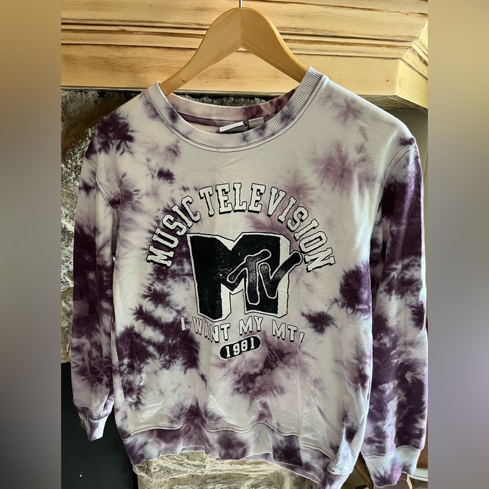 MTV sweatshirt size S